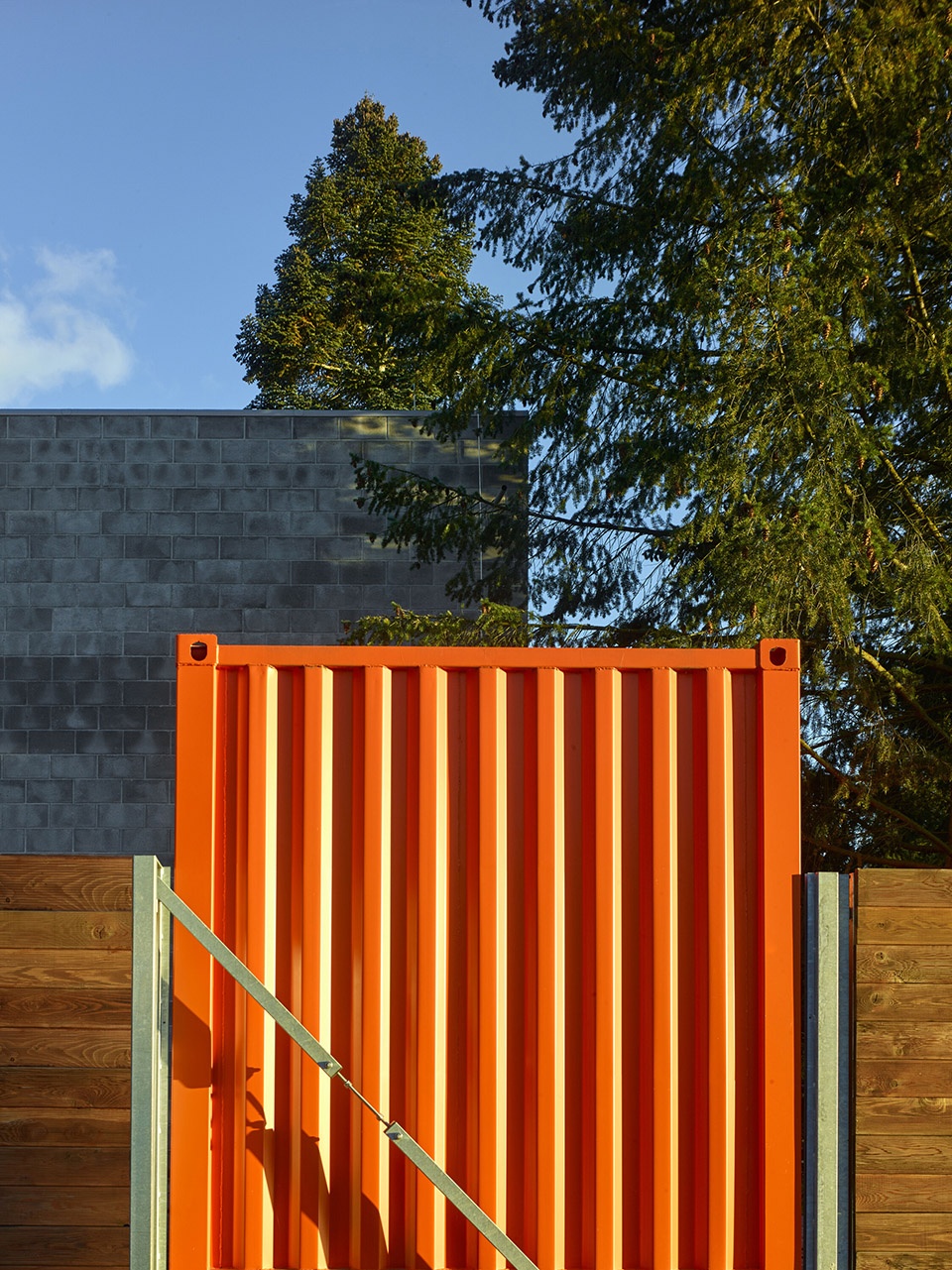 House that opens up to the sun by Stempel Tesar architekti