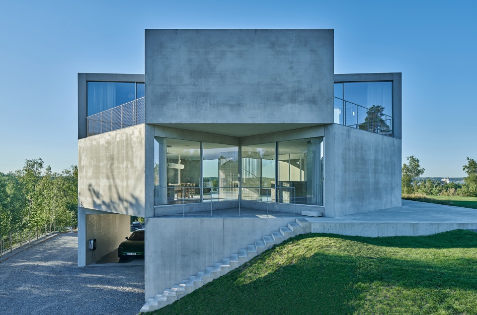 house on a hill by tham and videgard arkitekter