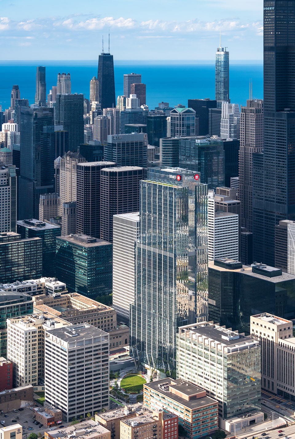 320 South Canal by Goettsch Partners