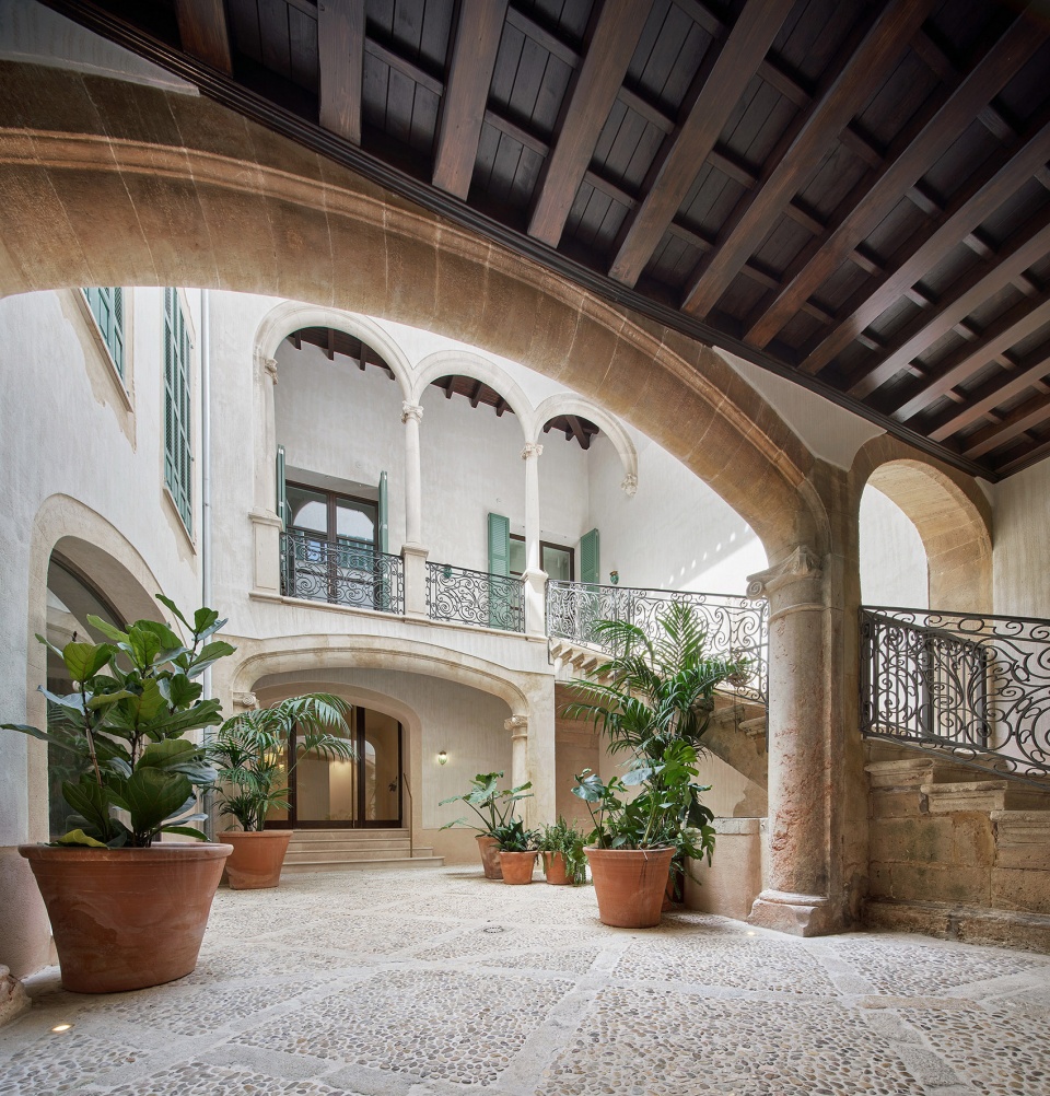 Can Santacilia Renovation OHLAB