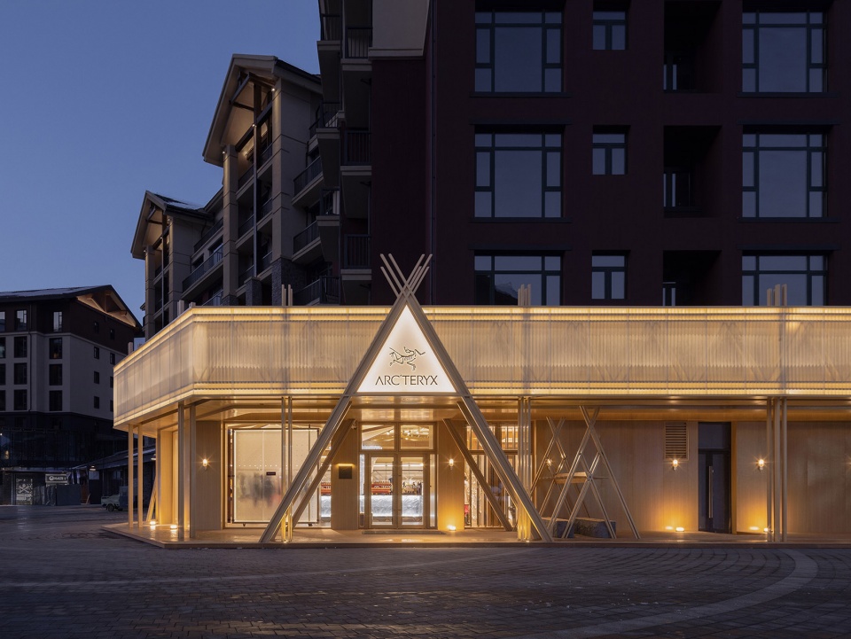 ARC TERYX Store Beidahu Ski Resort by STILL YOUNG