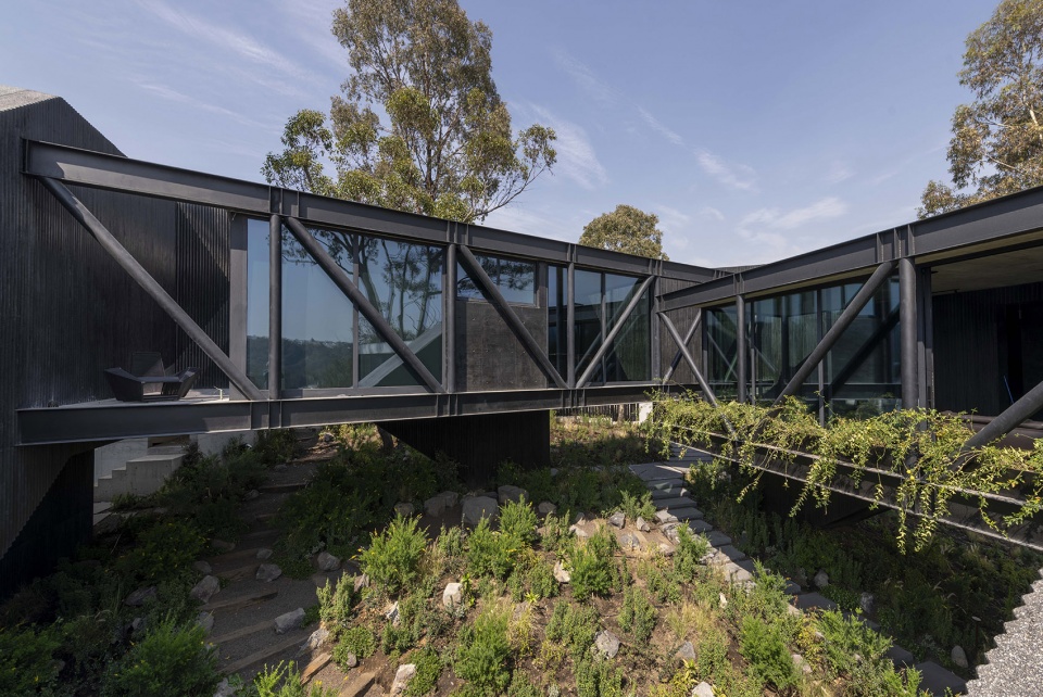 Pasiddhi House by Rojkind Arquitectos
