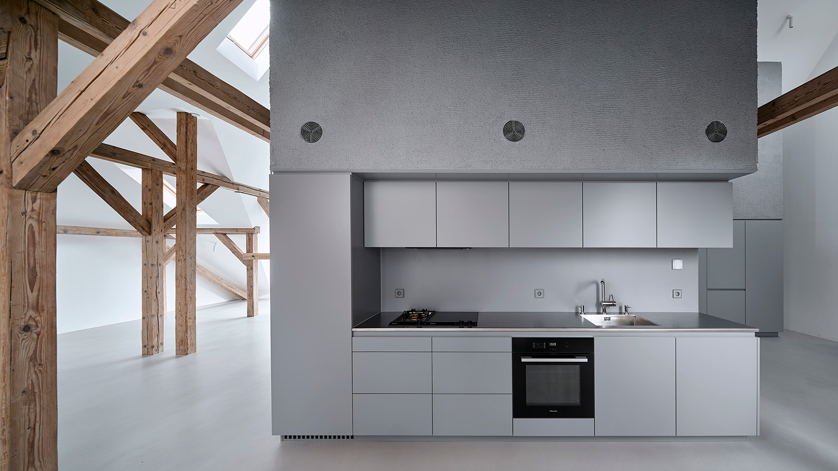 attic reconstruction in gliwice by dyrda fikus architekci