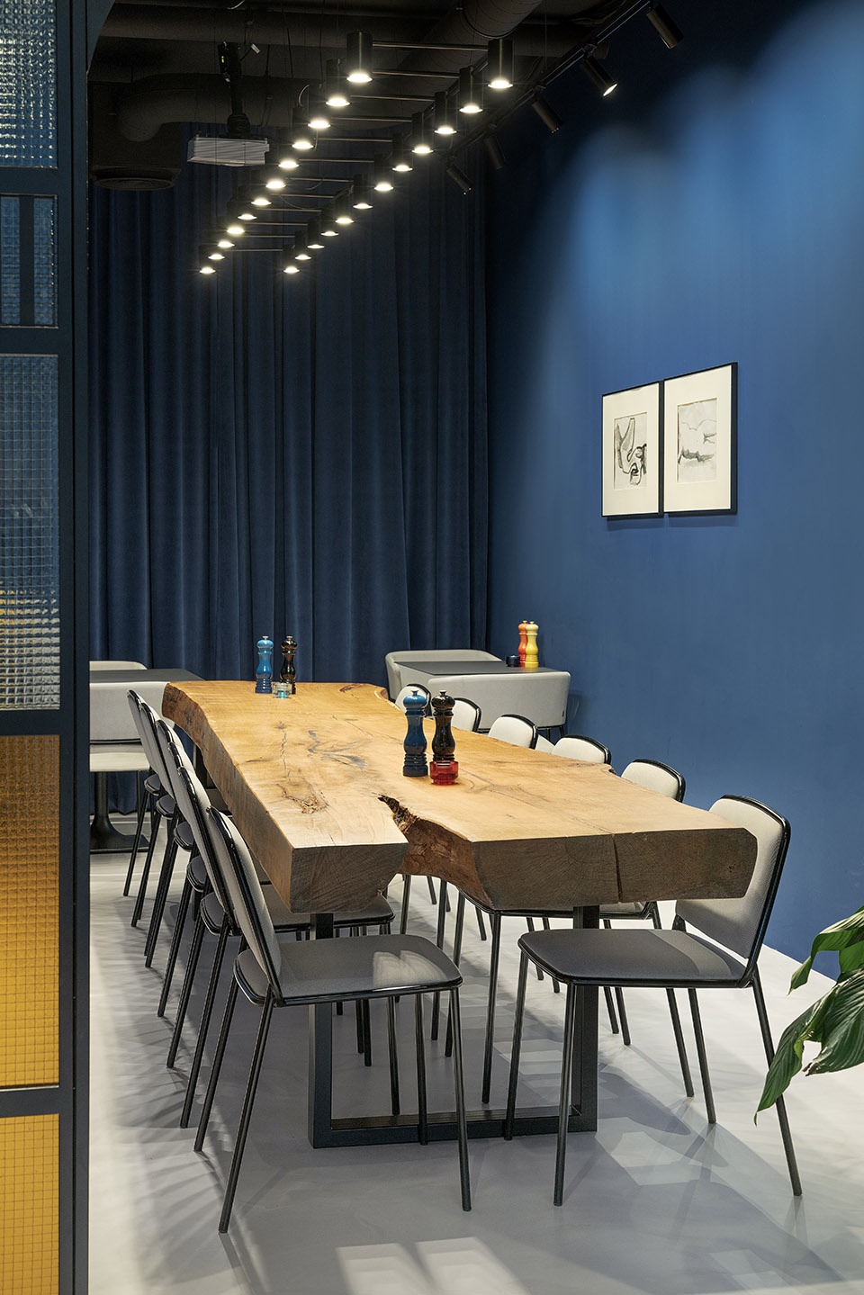 popin restaurant by sikora interiors