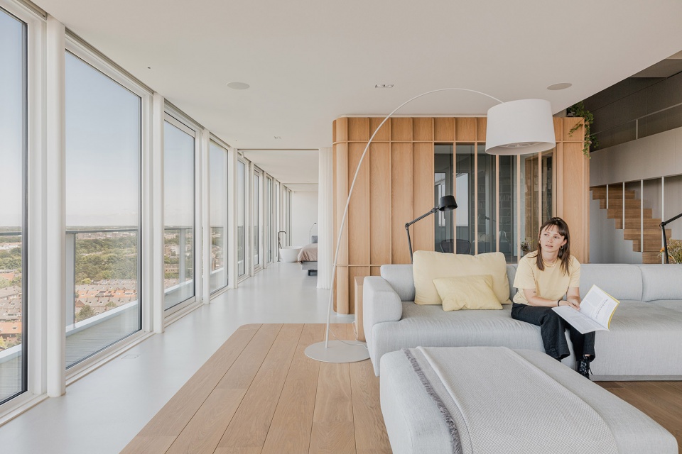 Panorama Penthouse by Bureau Fraai