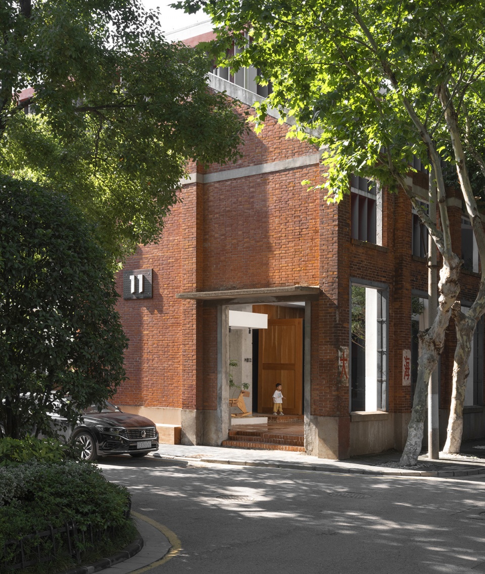nanjing wood ink exhibition hall by fanaf