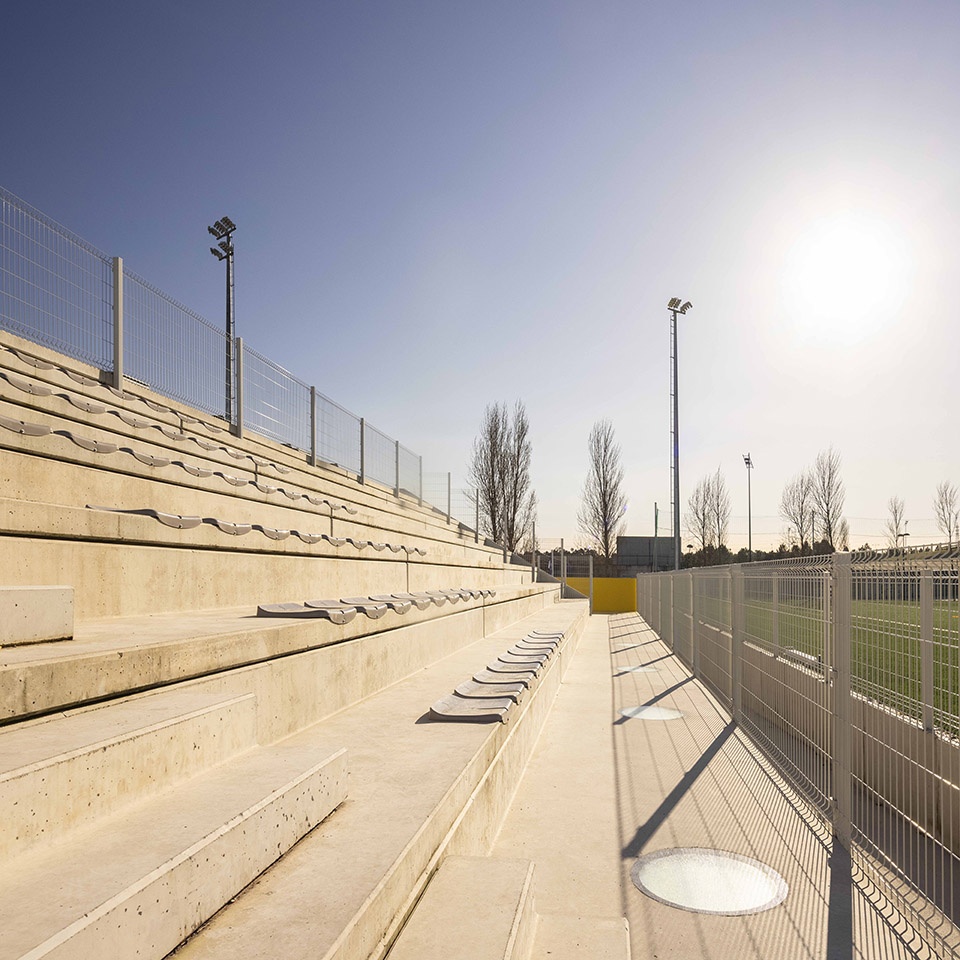 Grandstand Building SUMMARY