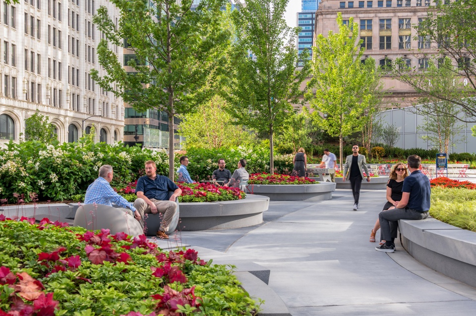 320 South Canal by Goettsch Partners