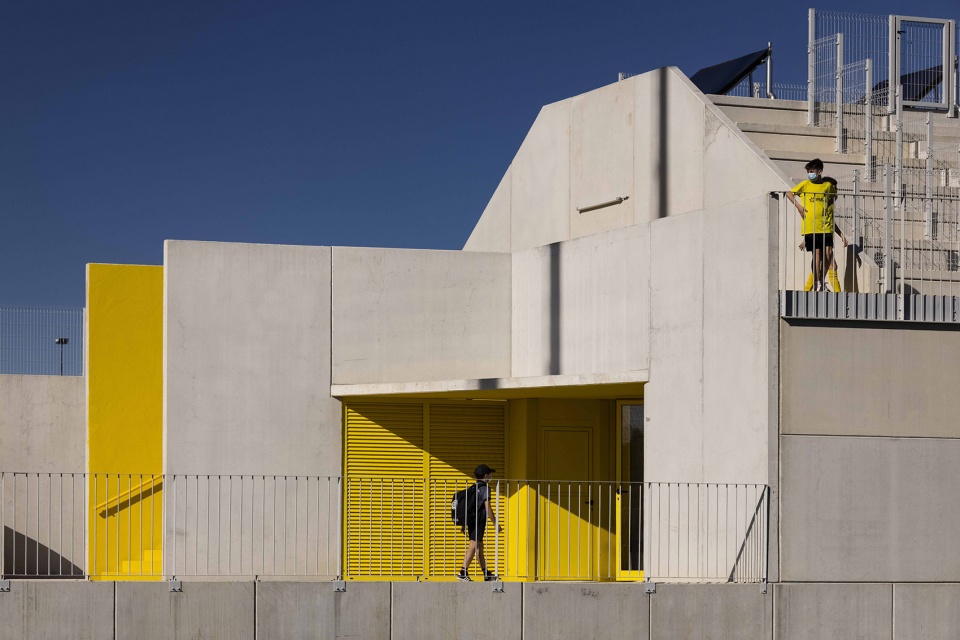 Grandstand Building SUMMARY