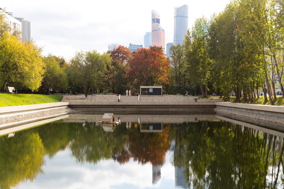 Krasnogvardeisky Ponds by WOWHAUS