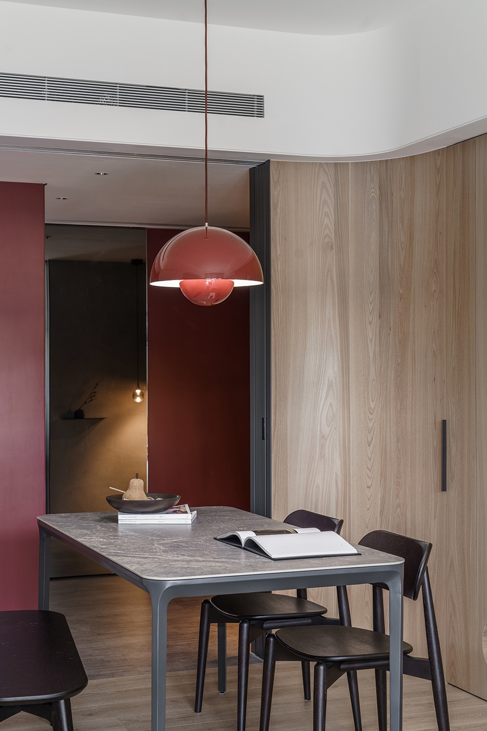a path amongst cats residence by aoda interiordesign
