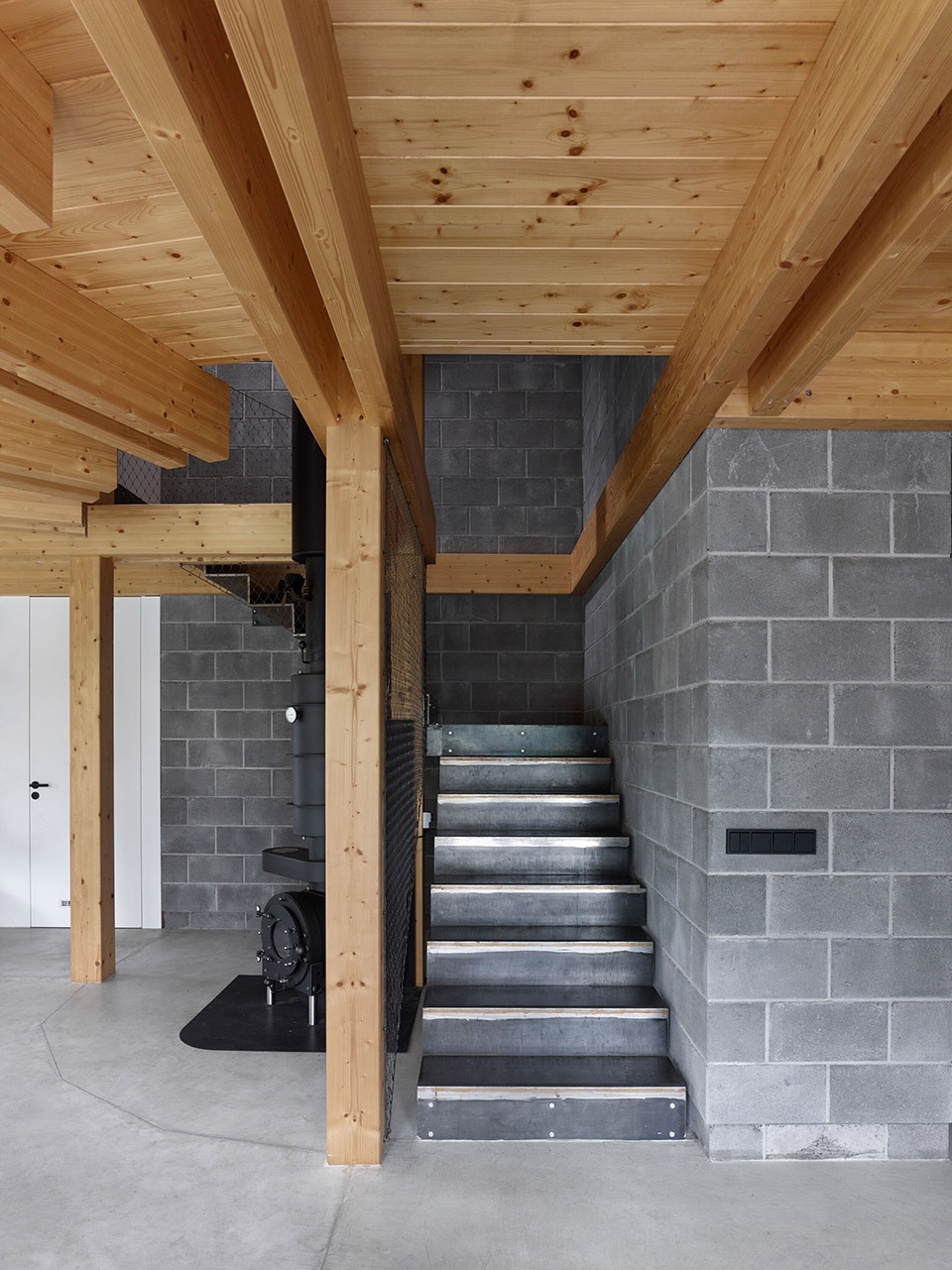 House that opens up to the sun by Stempel Tesar architekti