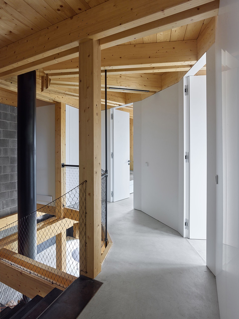 House that opens up to the sun by Stempel Tesar architekti