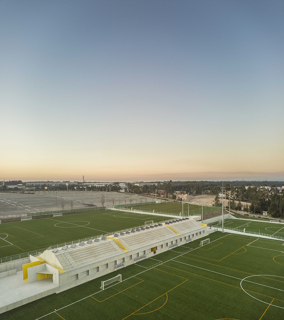Grandstand Building SUMMARY