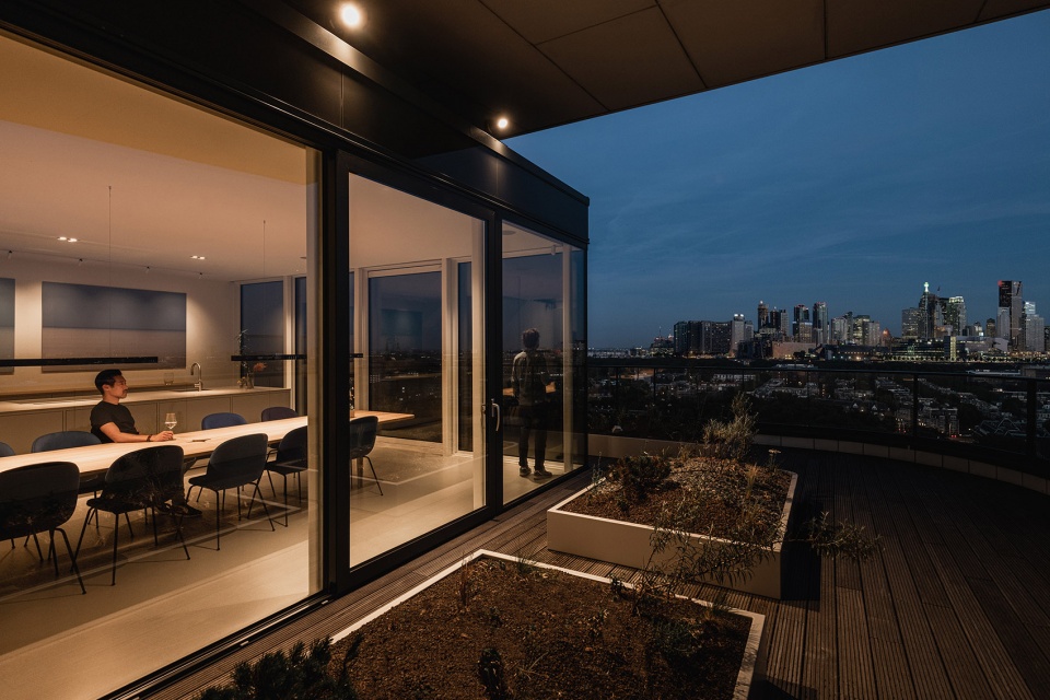 Panorama Penthouse by Bureau Fraai