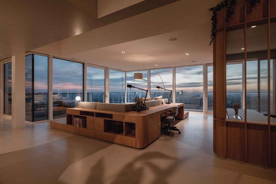 Panorama Penthouse by Bureau Fraai