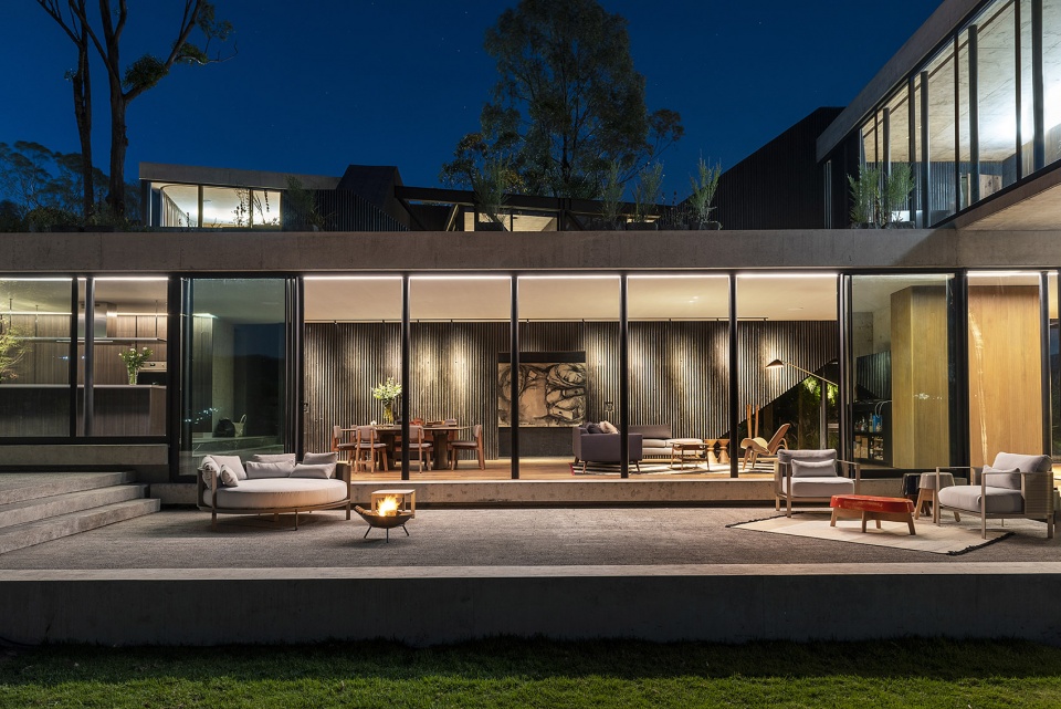 Pasiddhi House by Rojkind Arquitectos