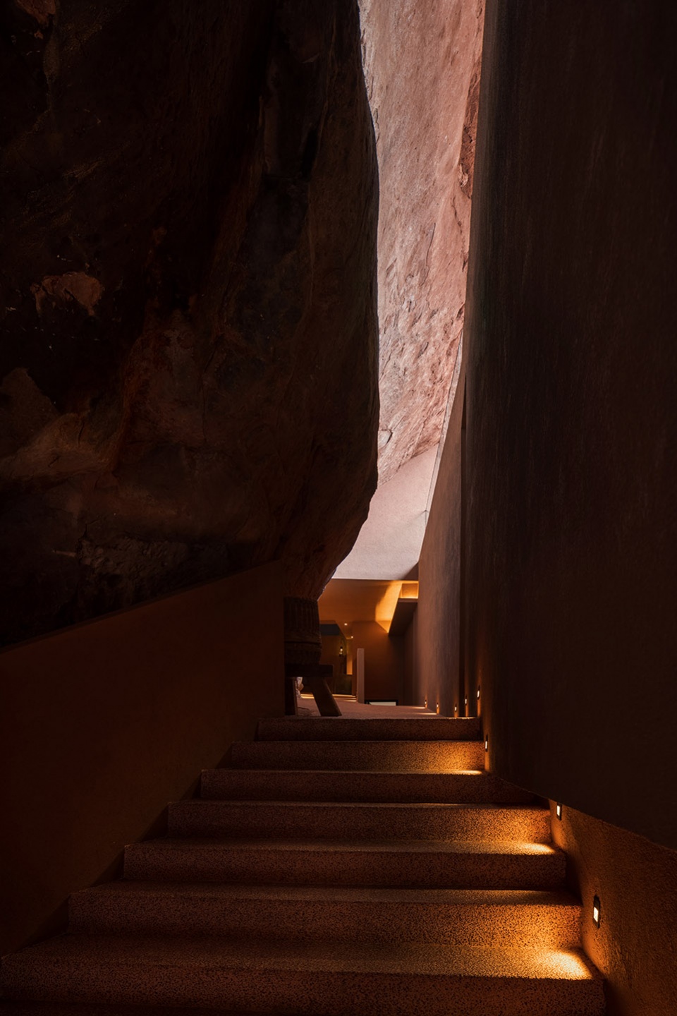 shanlu cave hotel by poetic design office of sp space