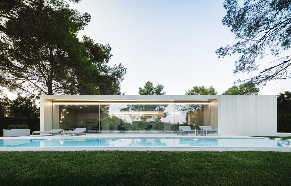 NIU N290 by FRAN SILVESTRE ARQUITECTOS