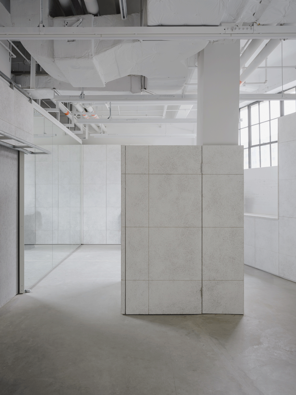SPACE AS DRESS DRESS AS VESSEL China by studio profile