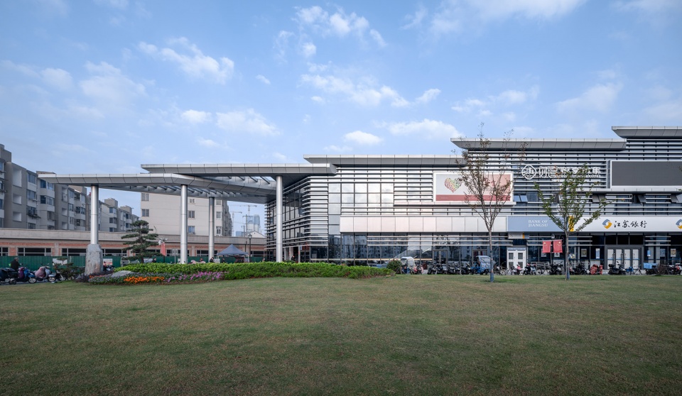 Liutan Market Migration and construction of a farmer s market by MINAX Architects