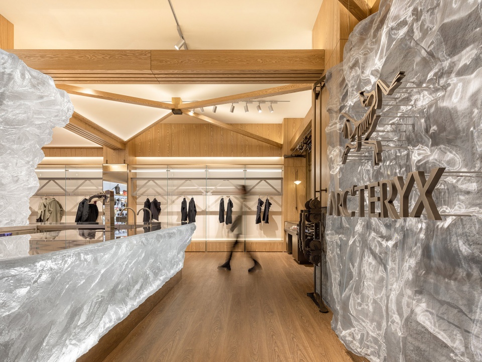 ARC TERYX Store Beidahu Ski Resort by STILL YOUNG