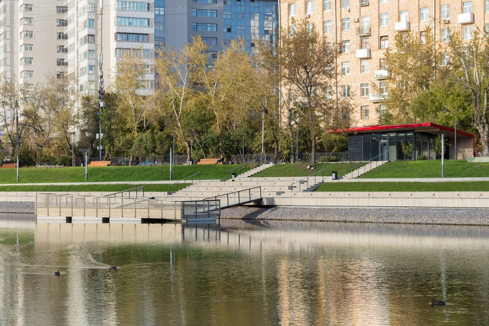 Krasnogvardeisky Ponds by WOWHAUS