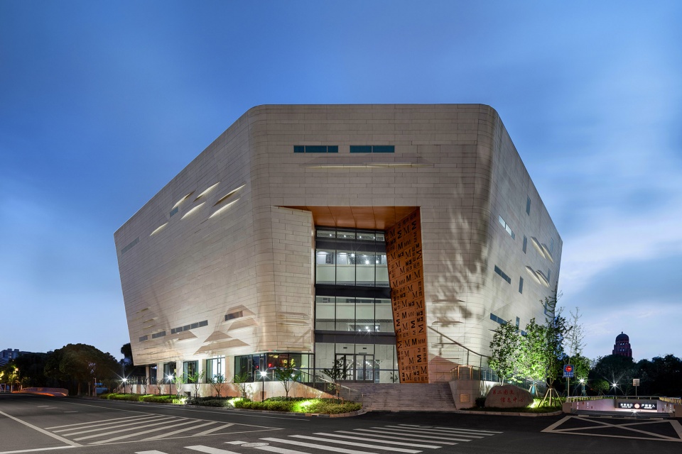 the second graphic information center by tjad