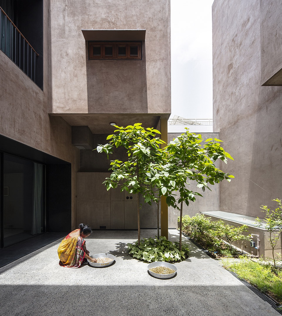 Cool House by Samira Rathod Design Atelier