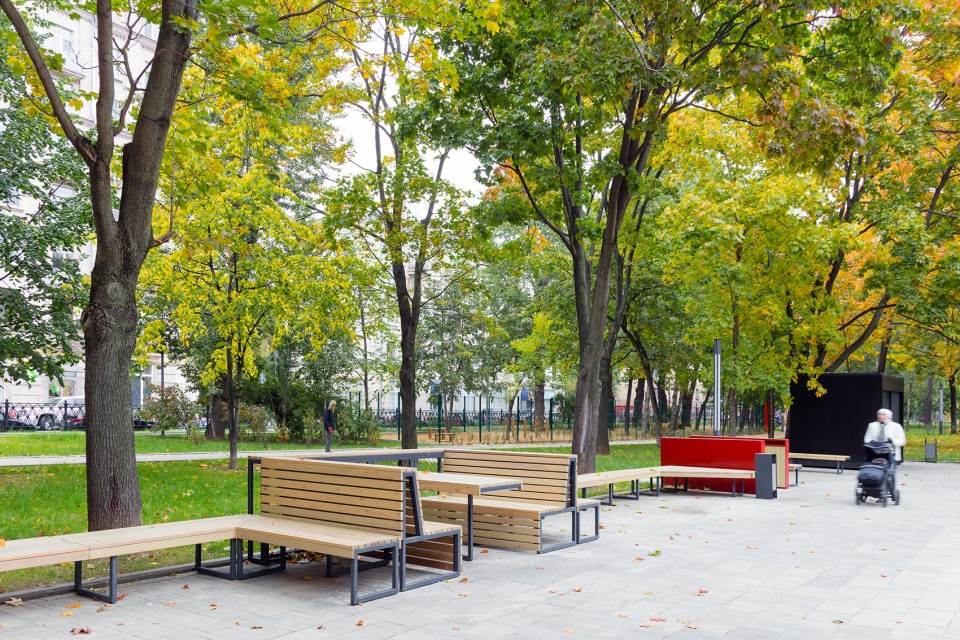 Krasnogvardeisky Ponds by WOWHAUS