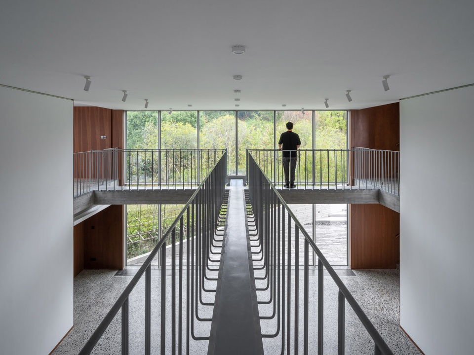 four studio houses by fcjz