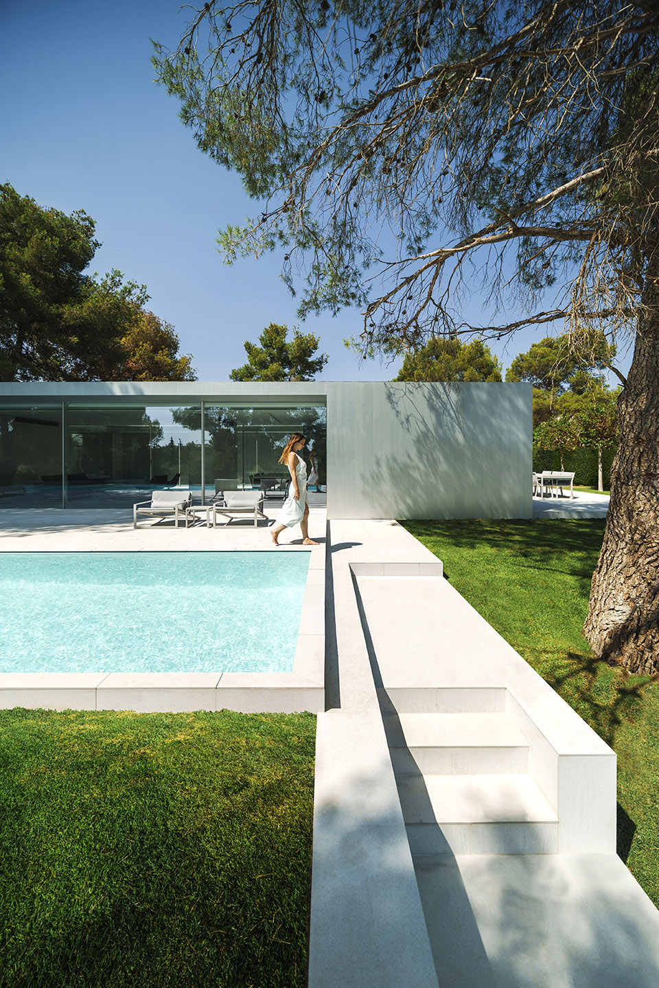 NIU N290 by FRAN SILVESTRE ARQUITECTOS