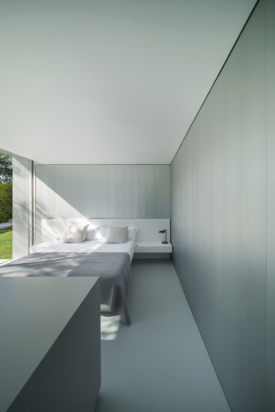 NIU N290 by FRAN SILVESTRE ARQUITECTOS