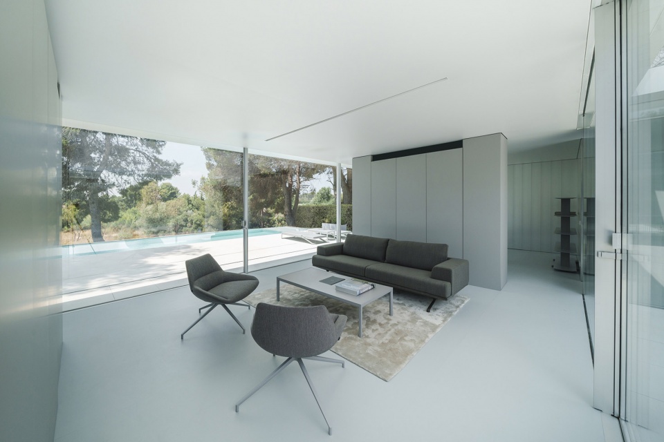 NIU N290 by FRAN SILVESTRE ARQUITECTOS