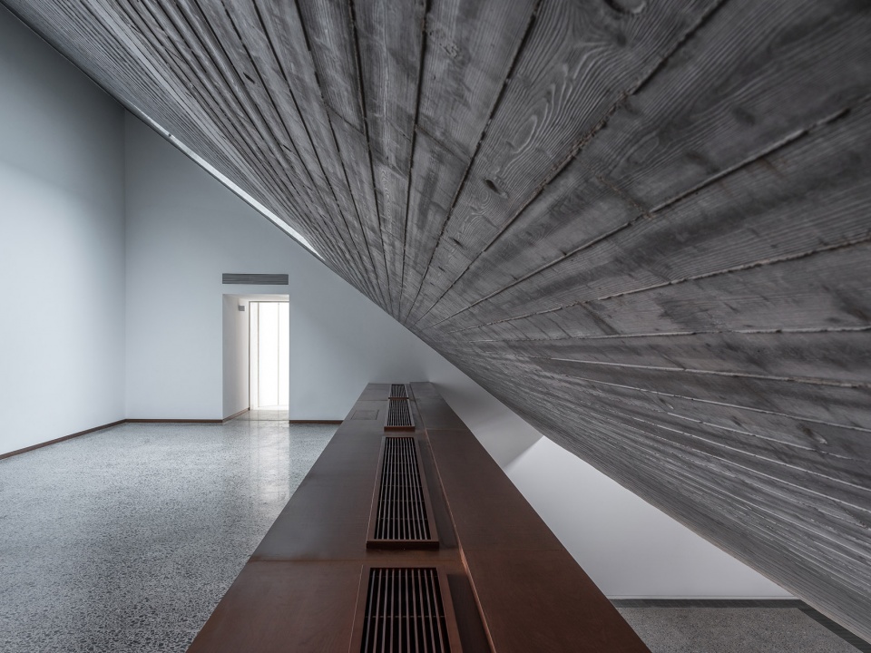 four studio houses by fcjz