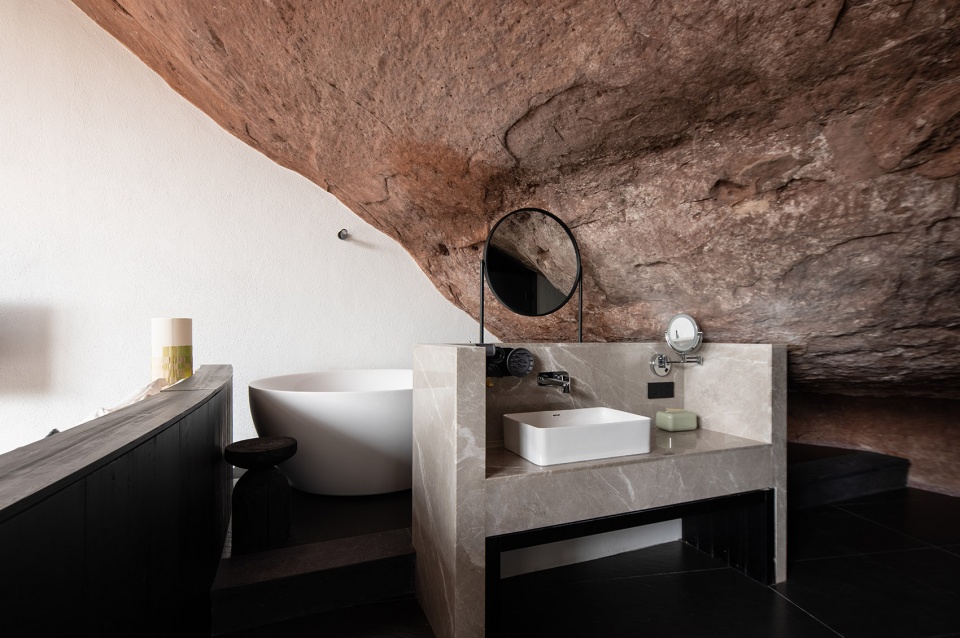 shanlu cave hotel by poetic design office of sp space