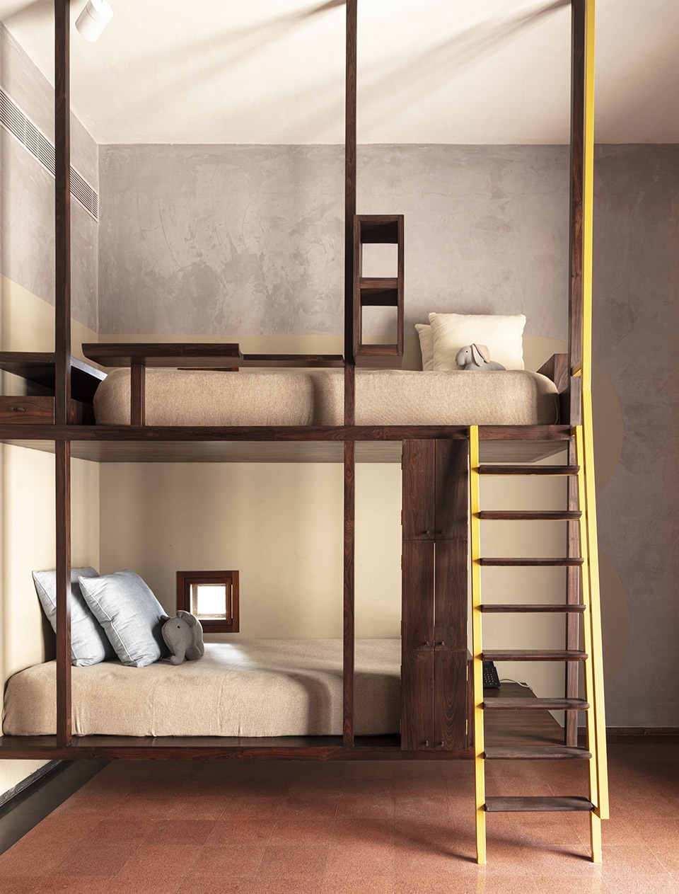 Cool House by Samira Rathod Design Atelier