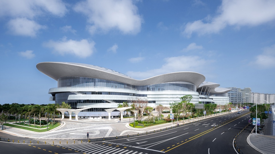 topic haikou international duty free city