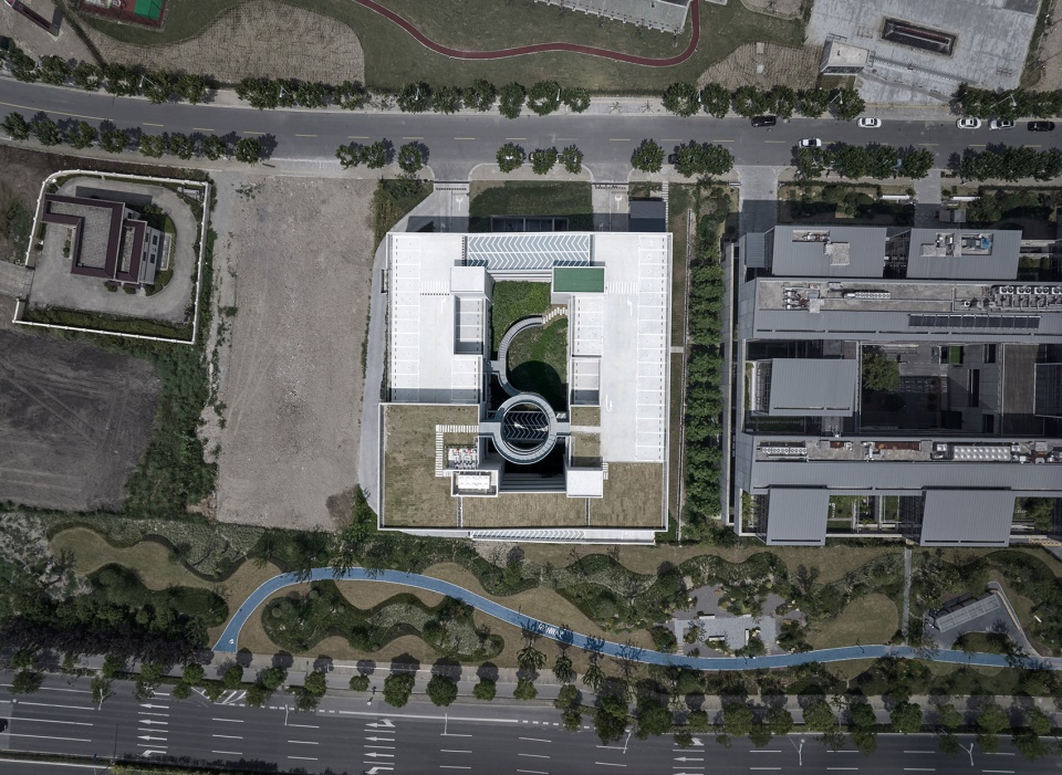 fengxian 37a 03a plot parking garage by original design studio tjad