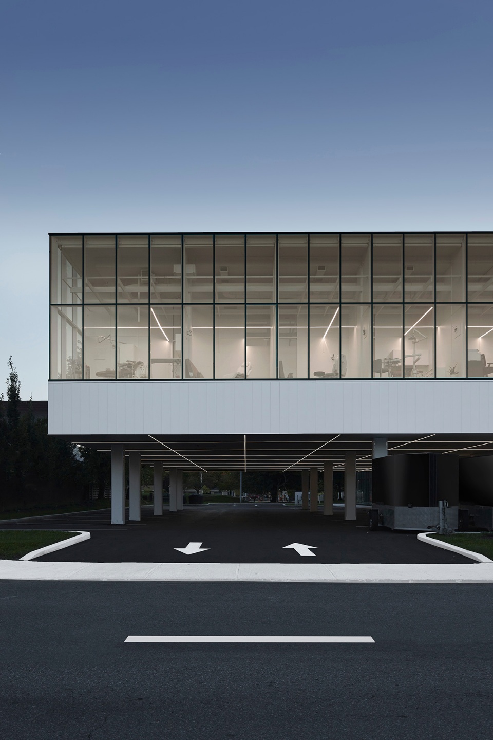 clinique dentaire by studio jean verville architectes
