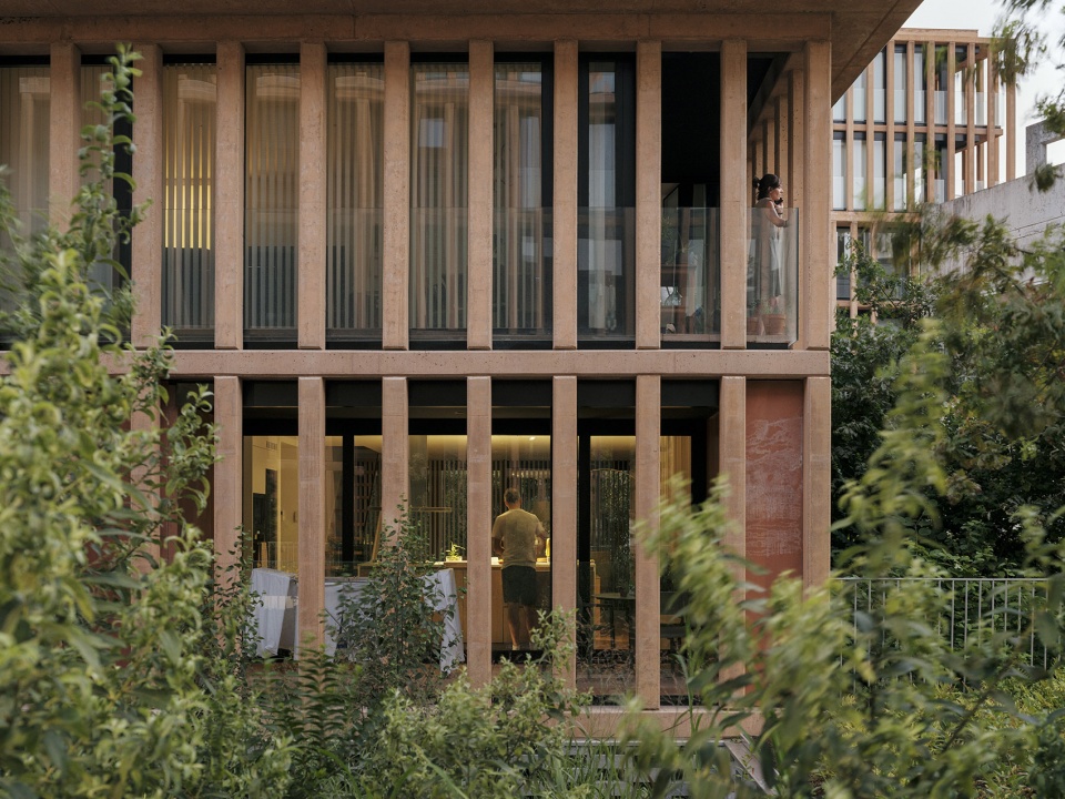 cornes espacio residencial by carbajo barrios arquitectos