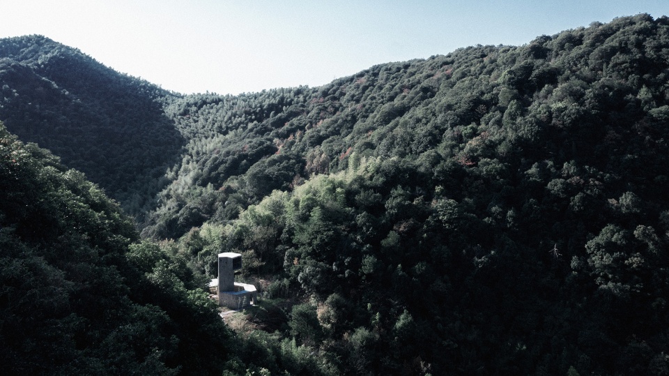 A Rest Station on A Mountaintop by JumpingHouseLab