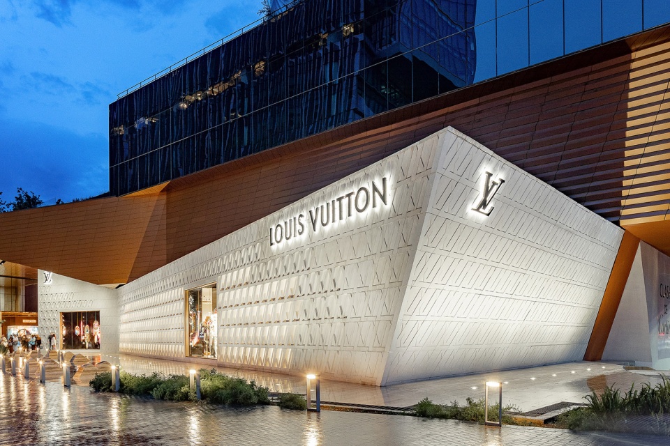 the louis vuitton artz store by materia louis vuitton malletier