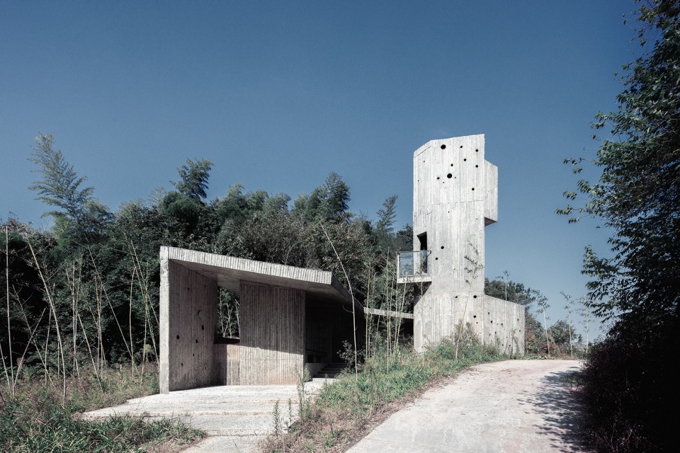 A Rest Station on A Mountaintop by JumpingHouseLab