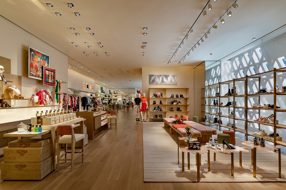 the louis vuitton artz store by materia louis vuitton malletier