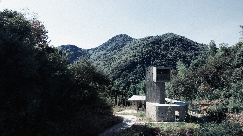 A Rest Station on A Mountaintop by JumpingHouseLab