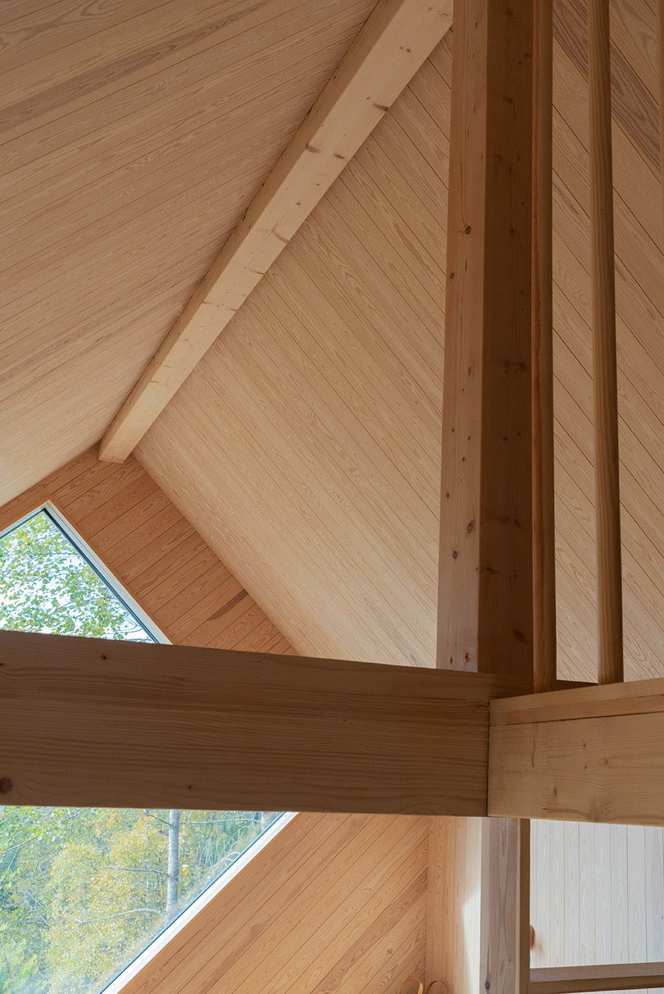 cabin in nordmarka norway by rever drage architects