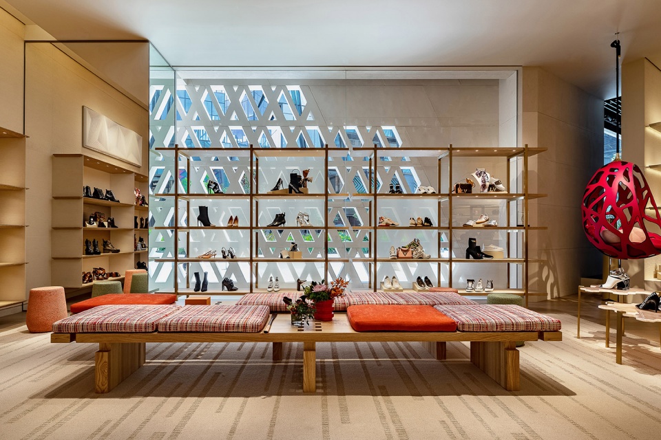 the louis vuitton artz store by materia louis vuitton malletier