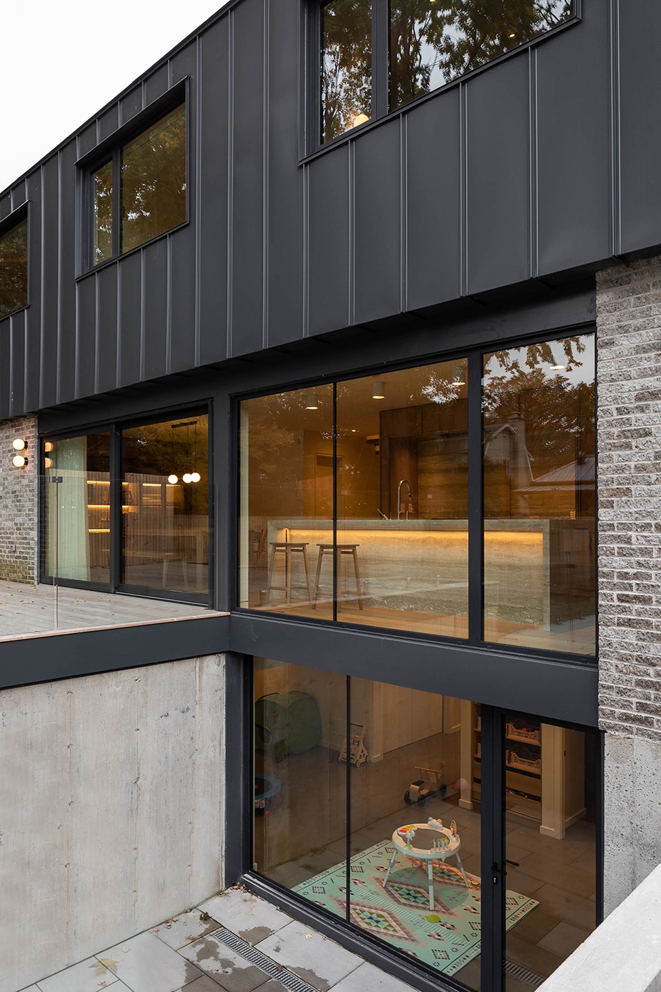 Hickson Residence by MRDK
