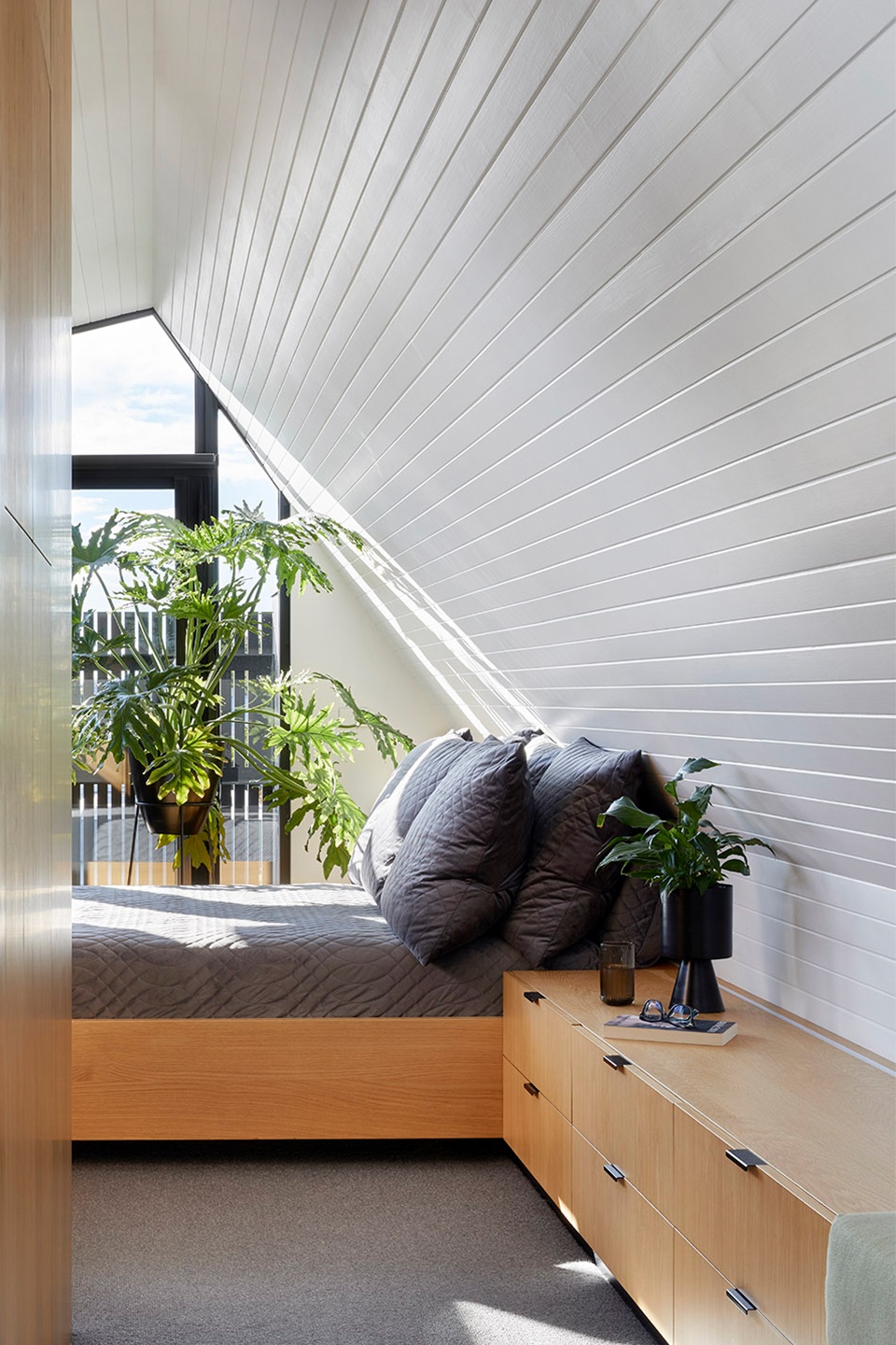 Princes Hill Lighthouse By BENT Architecture 6bo